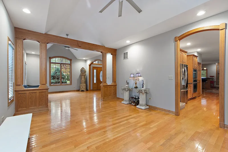 209 Linden Oaks Lane, New Lenox, IL 60451, New Lenox, Illinois, United States. - Photo 14