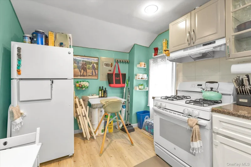 21812 141st Road, New York, New York, United States. - Photo 17