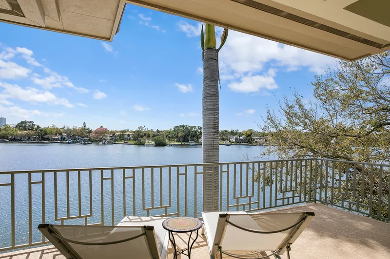 950 Monterey Point NE, St Petersburg, FL 33704, St. Petersburg, Florida, United States. - Photo 8