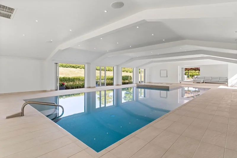 5 bedroom Detached House for sale in Ingatestone