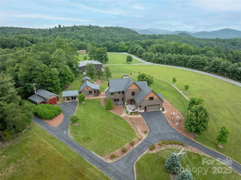 4862 Pinnacle Mountain Road, Zirconia, North Carolina, United States. - Photo 31