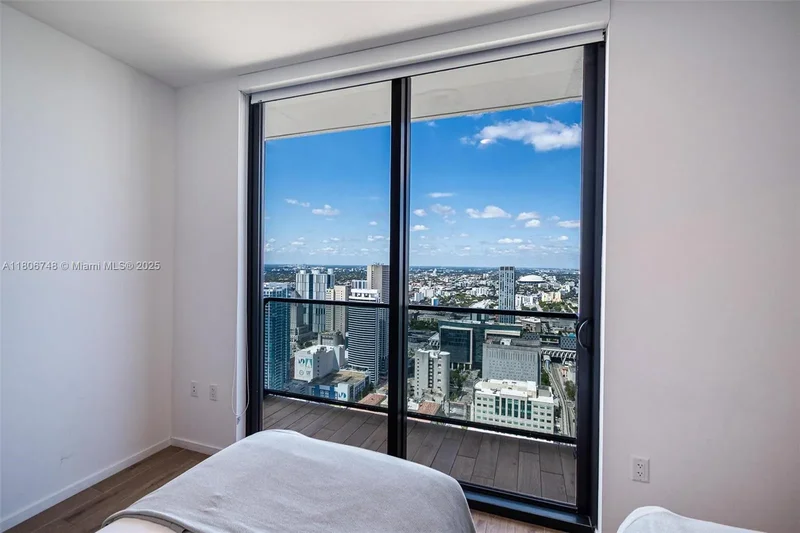 398 NE 5th St, Miami, FL 33132, Miami, Florida, United States. - Photo 19