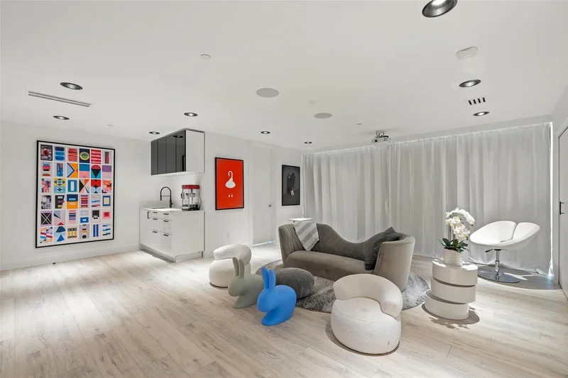 1501 Ridgecrest DR, Austin, Texas, United States. - Photo 13