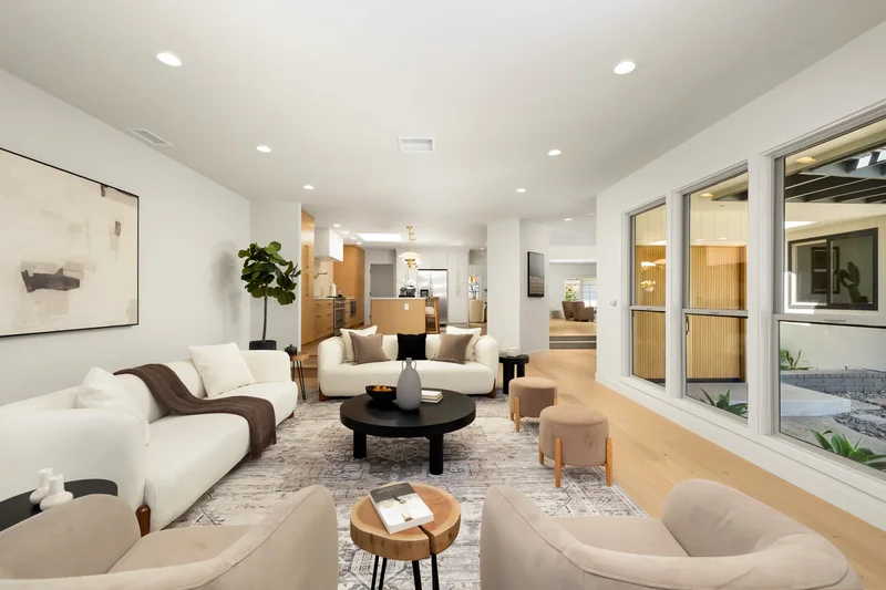 5949 South Garth Avenue , Los Angeles, CA 90056, Los Angeles, California, United States. - Photo 16