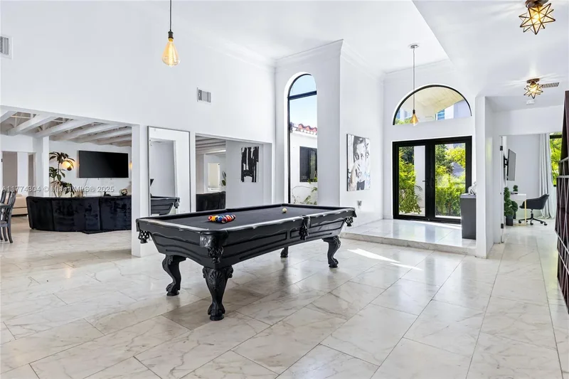 1061 NW North River Dr, Miami, Florida, United States. - Photo 5