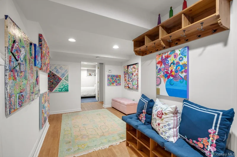 1339 E Boxwood Drive, Hewlett, New York, United States. - Photo 13