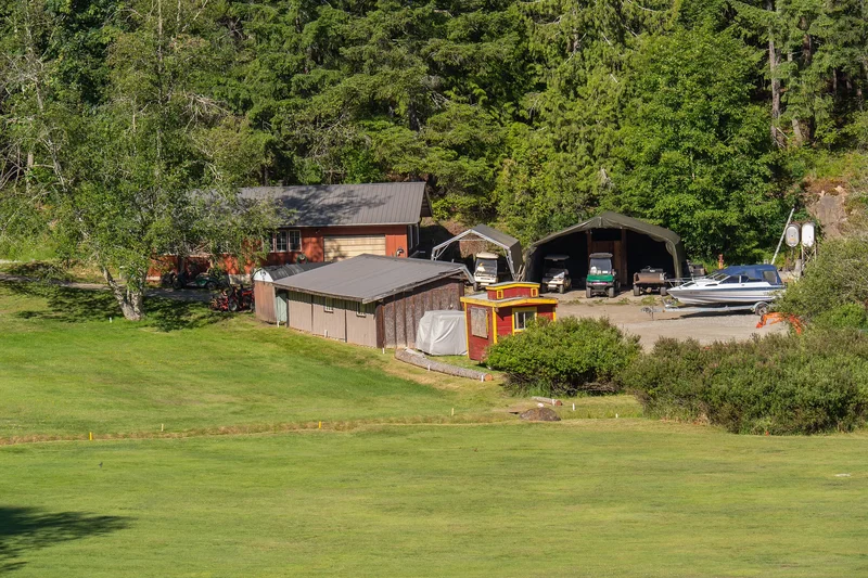 909 South Road, Gabriola Island, BC V0R 1X0, Gabriola, British Columbia, Canada. - Photo 10