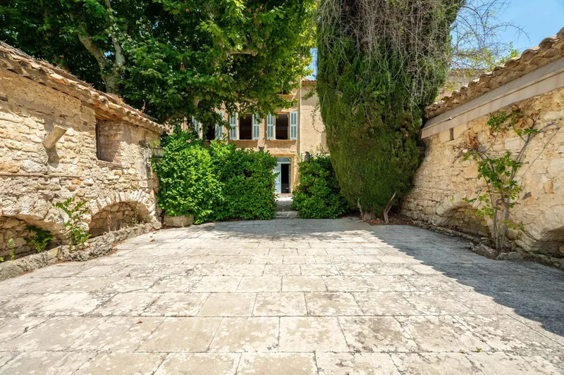 Aix-en-Provence, Provence-Alpes-Côte d'Azur, France. - Photo 8
