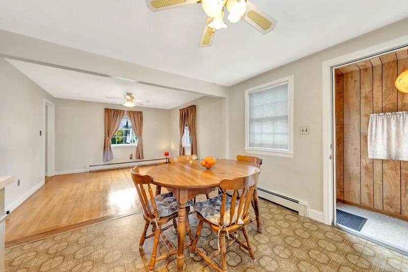 19 Wilbur Ave , Arlington, MA 02476, Arlington, Massachusetts, United States. - Photo 12
