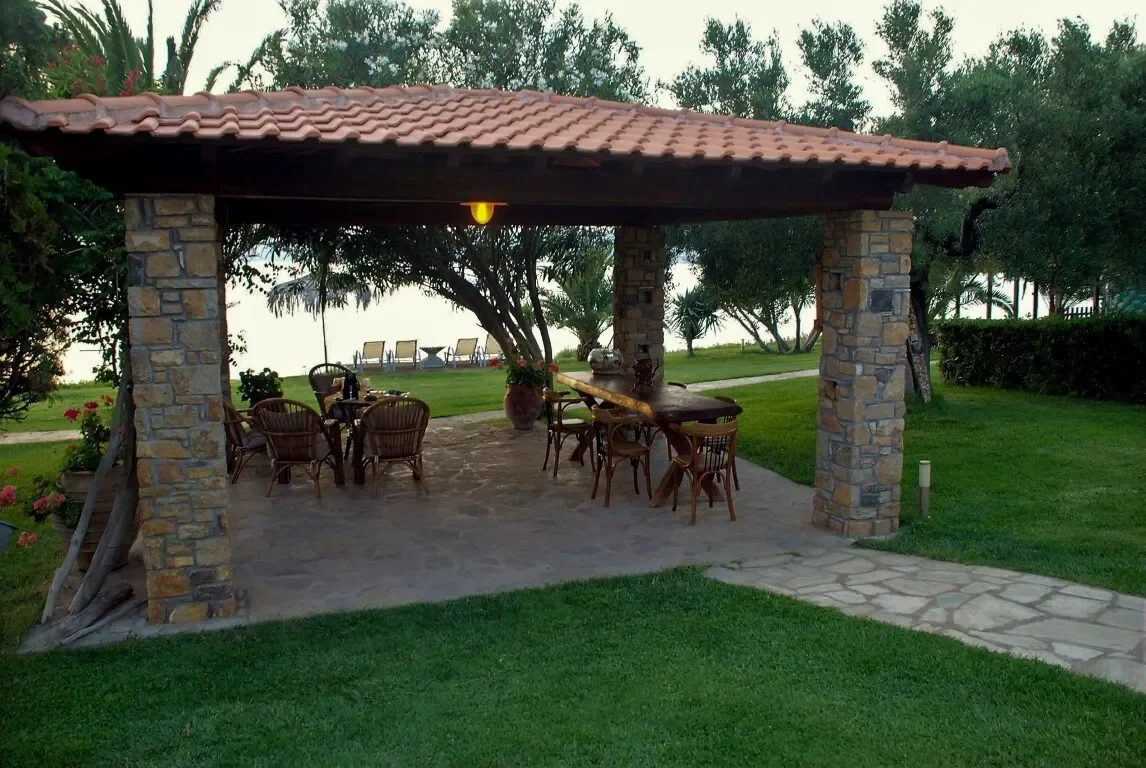 Exterior photo 10