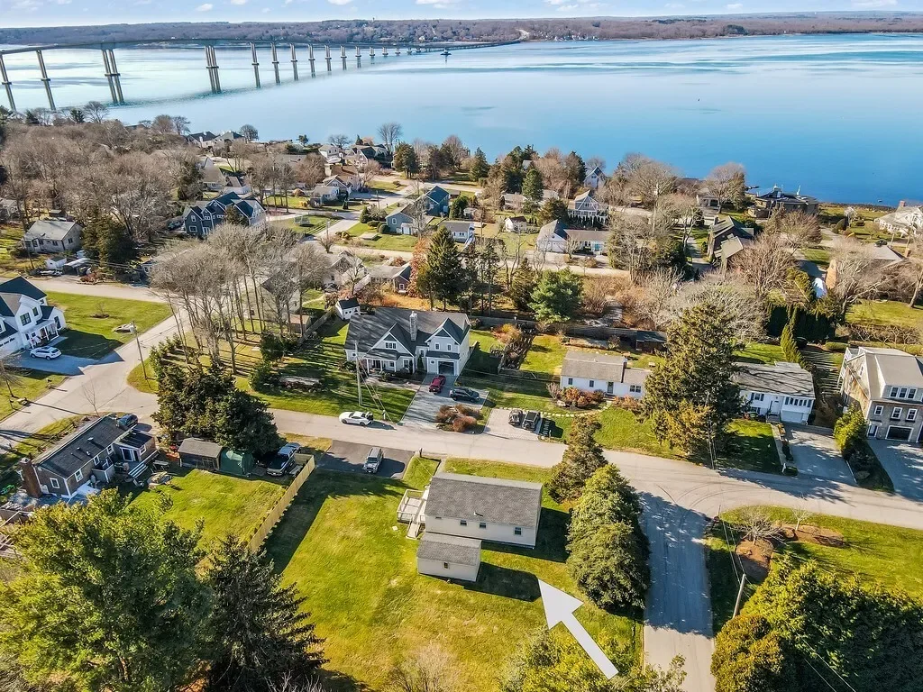 8 Starboard Avenue, Jamestown, Rhode Island, United States. - Photo 9