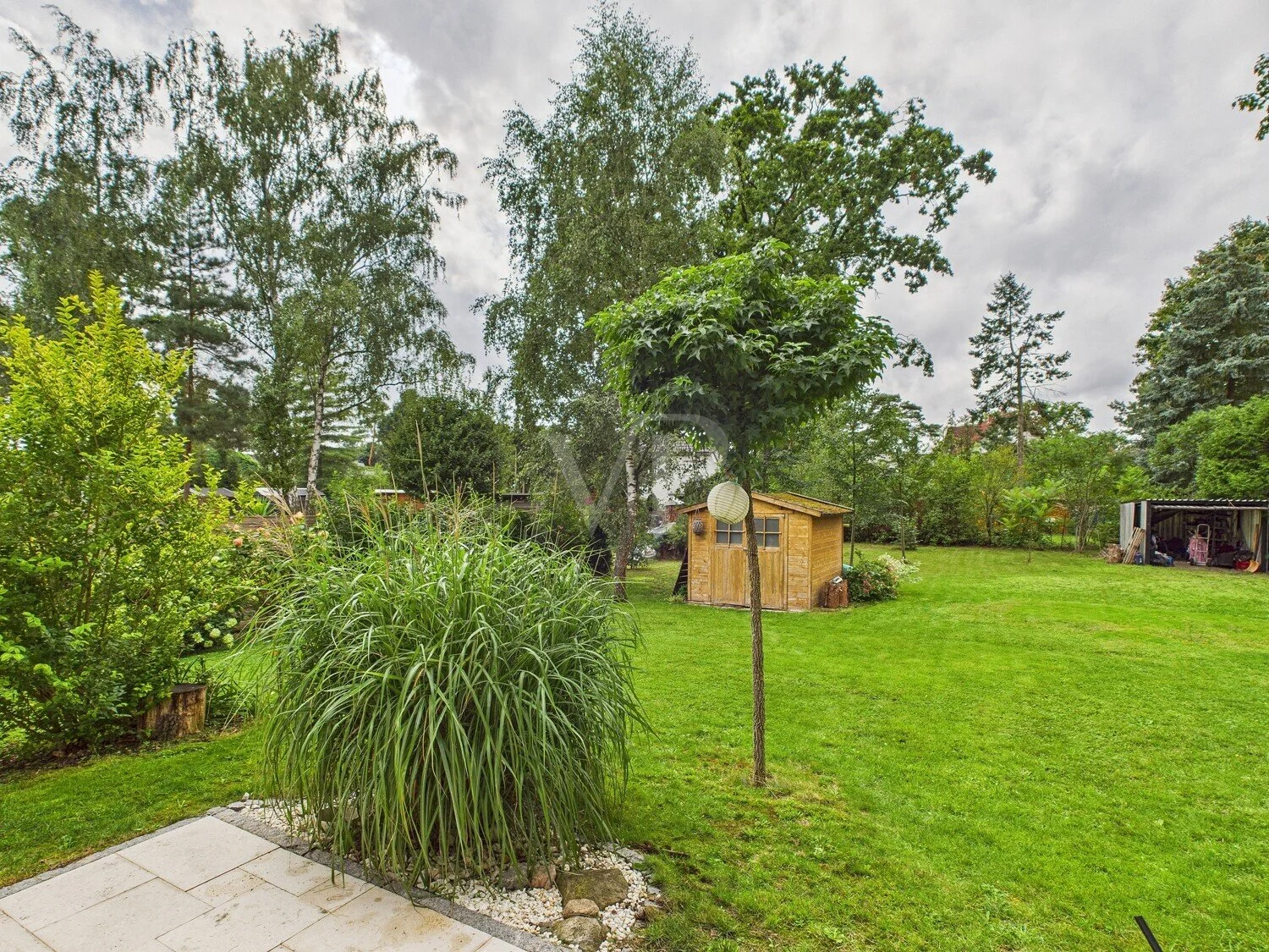 Exterior photo 5
