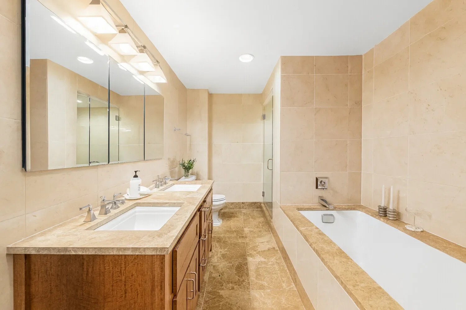 45 PARK AVE, New York, New York, United States. - Photo 8