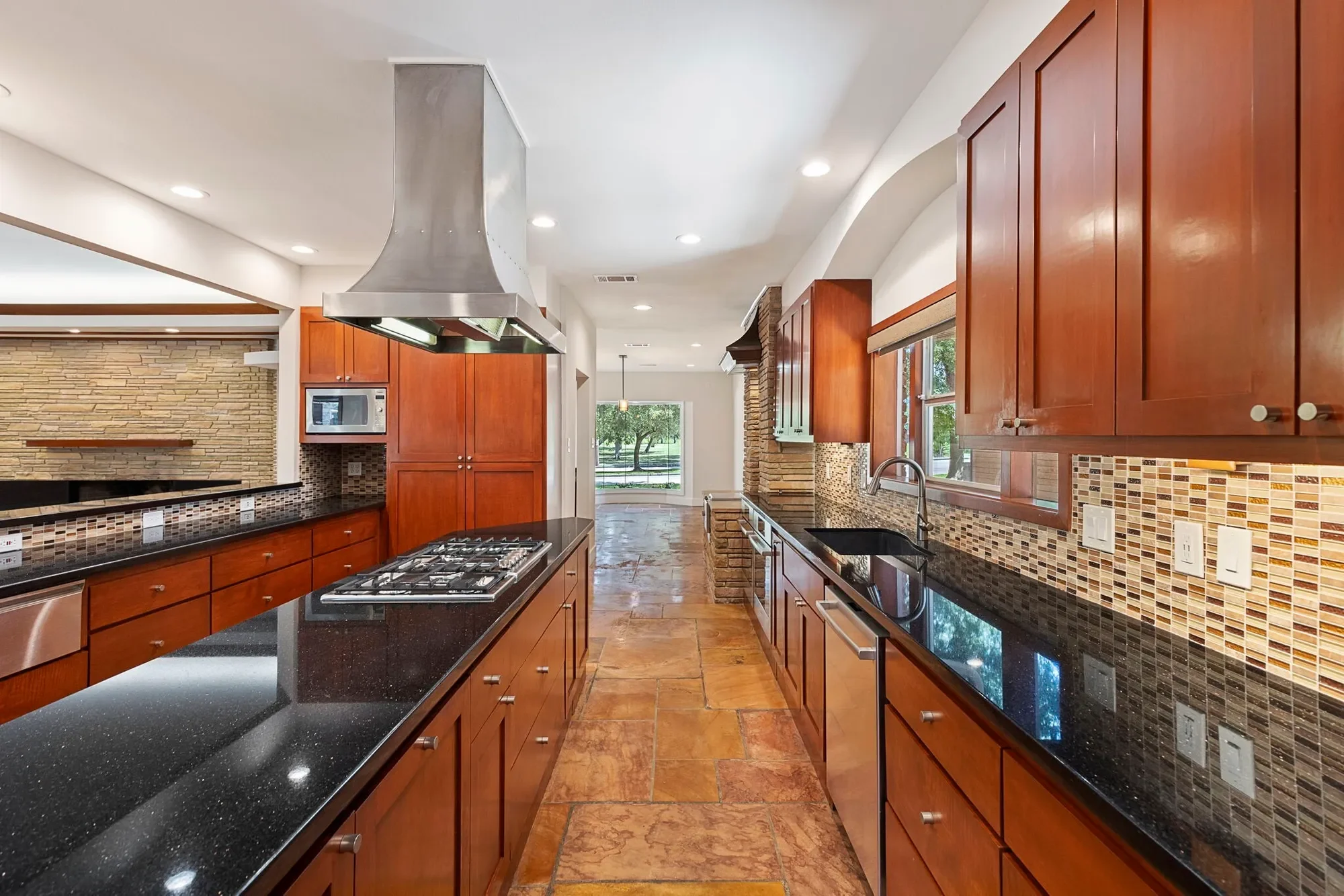 3322 N Braeswood Boulevard, Houston, TX 77025, Houston, Texas, United States. - Photo 15