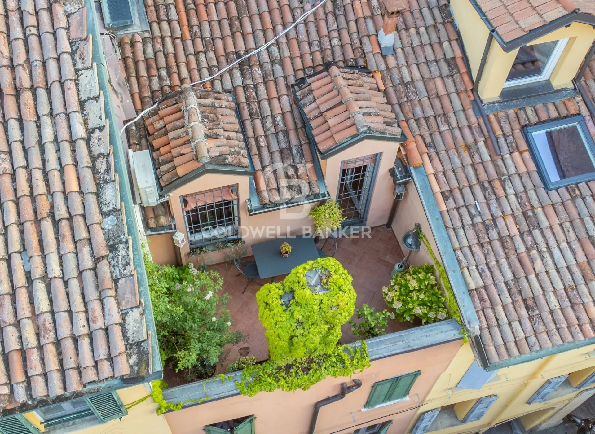 Via San Petronio Vecchio, Bologna, Emilia-Romagna, Italy. - Hero Image