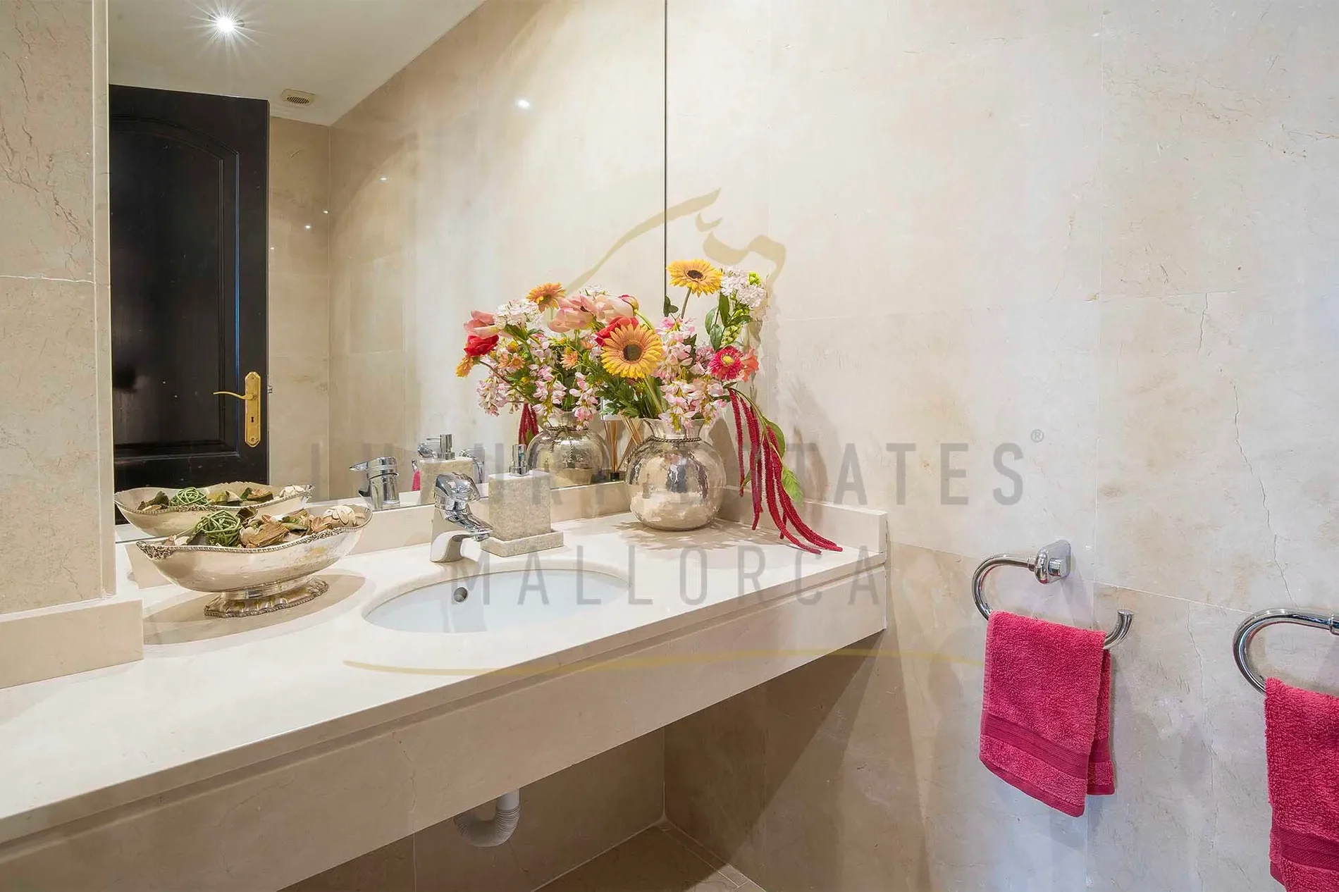 Gallery photo 4