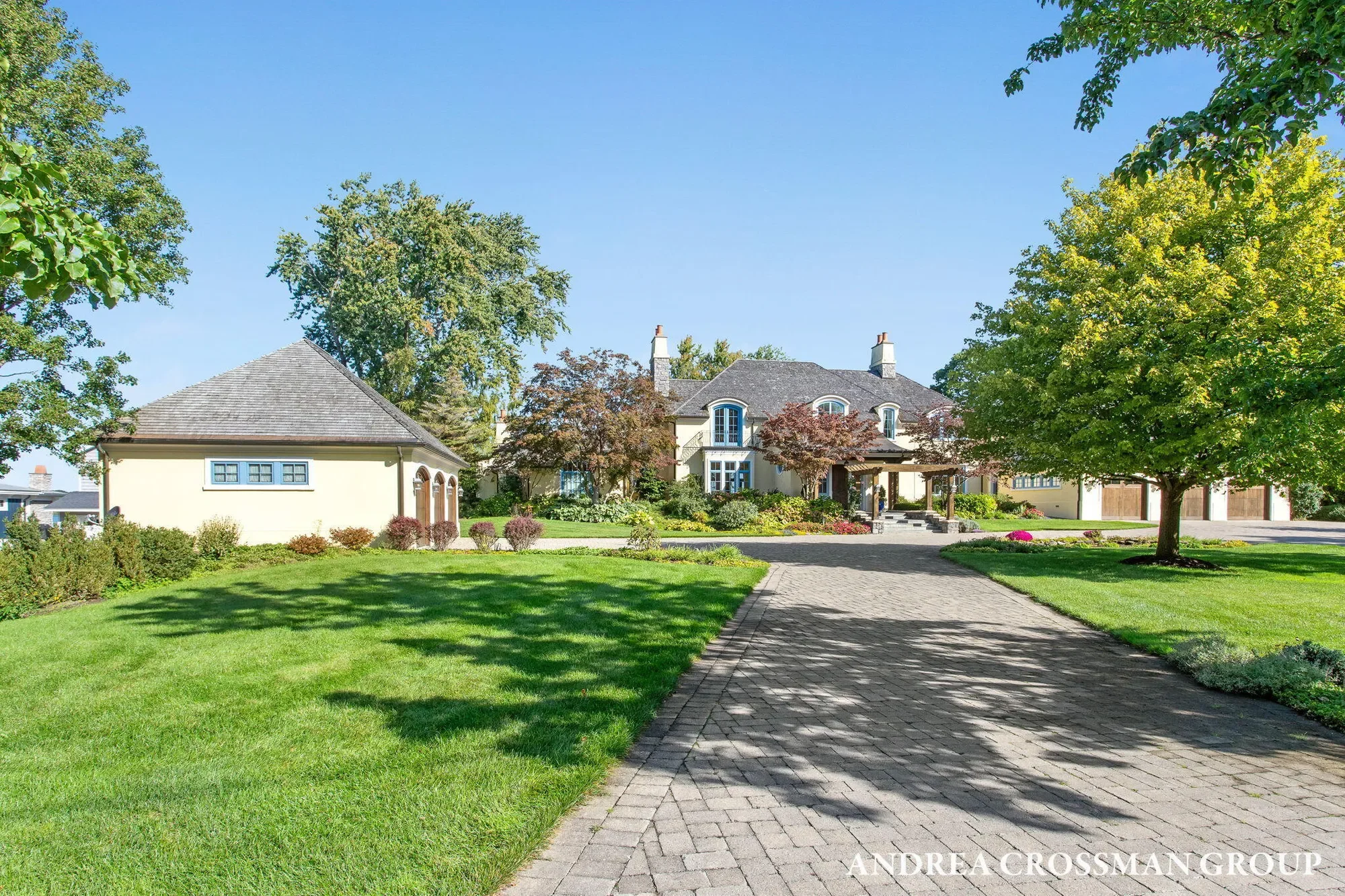 1933 South Shore Drive, Holland, MI 49423, Holland, Michigan, United States. - Photo 90