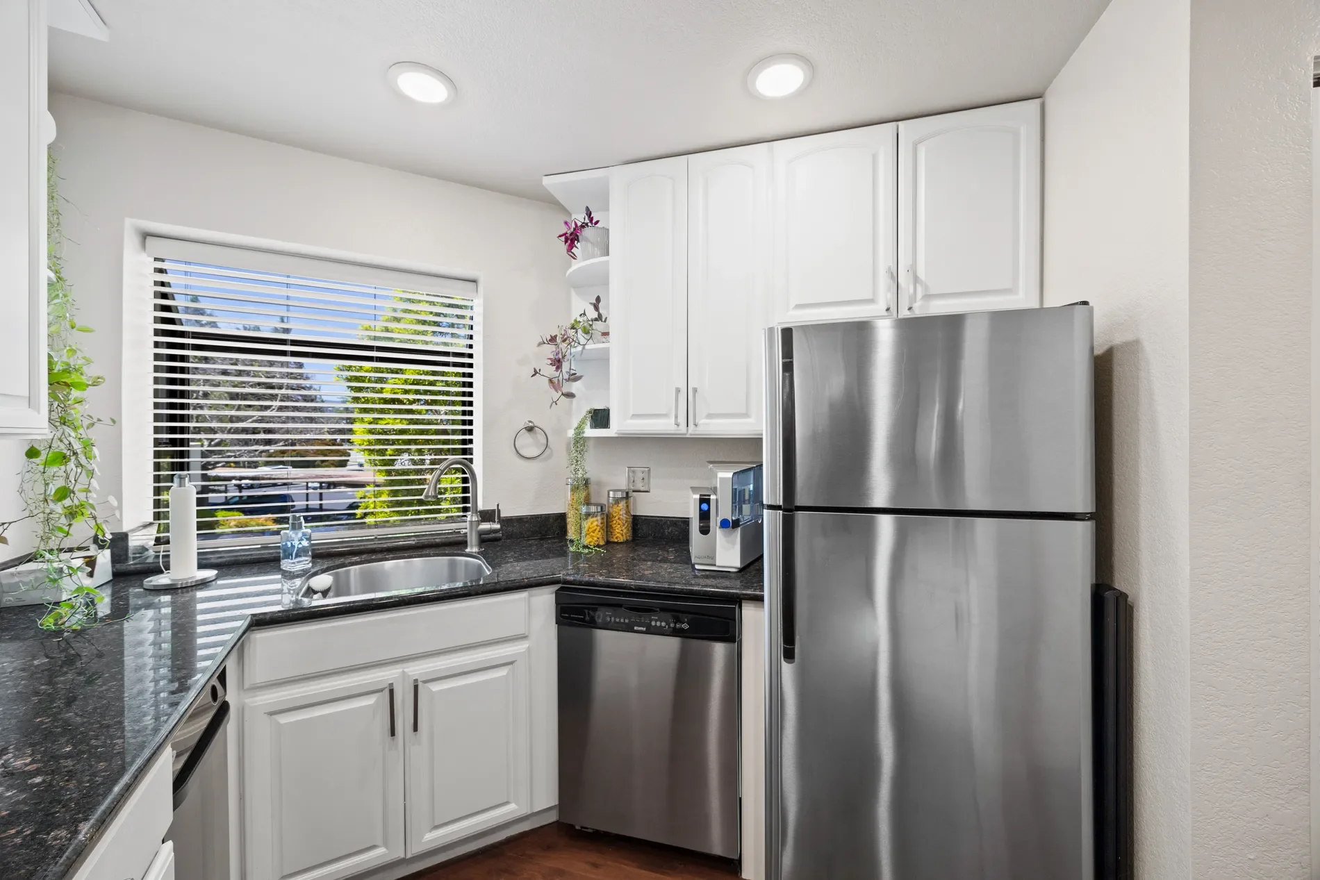 203 Shorebird Circle , Redwood City, CA 94065, Redwood City, California, United States. - Photo 7