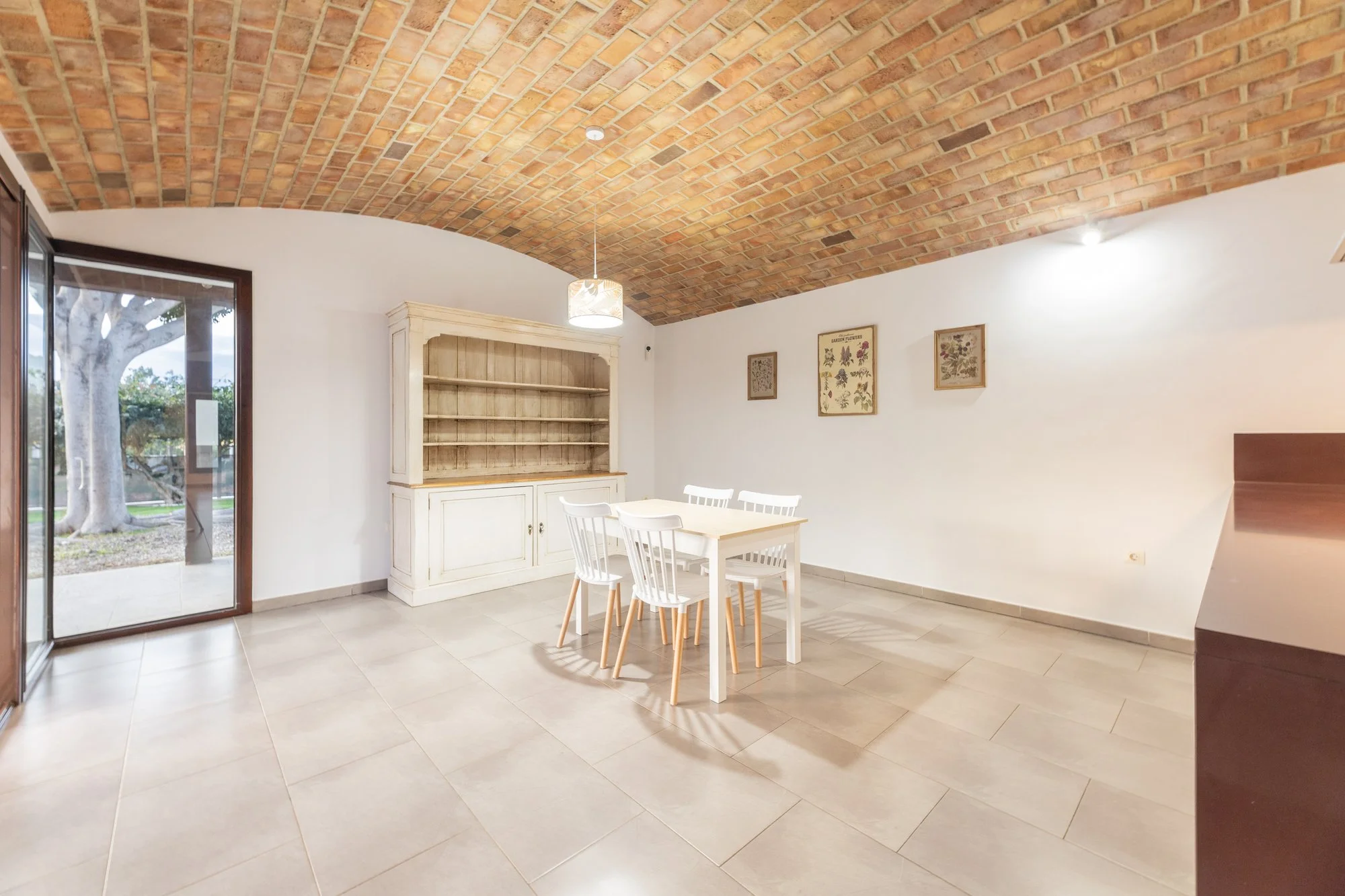 Gallery photo 12
