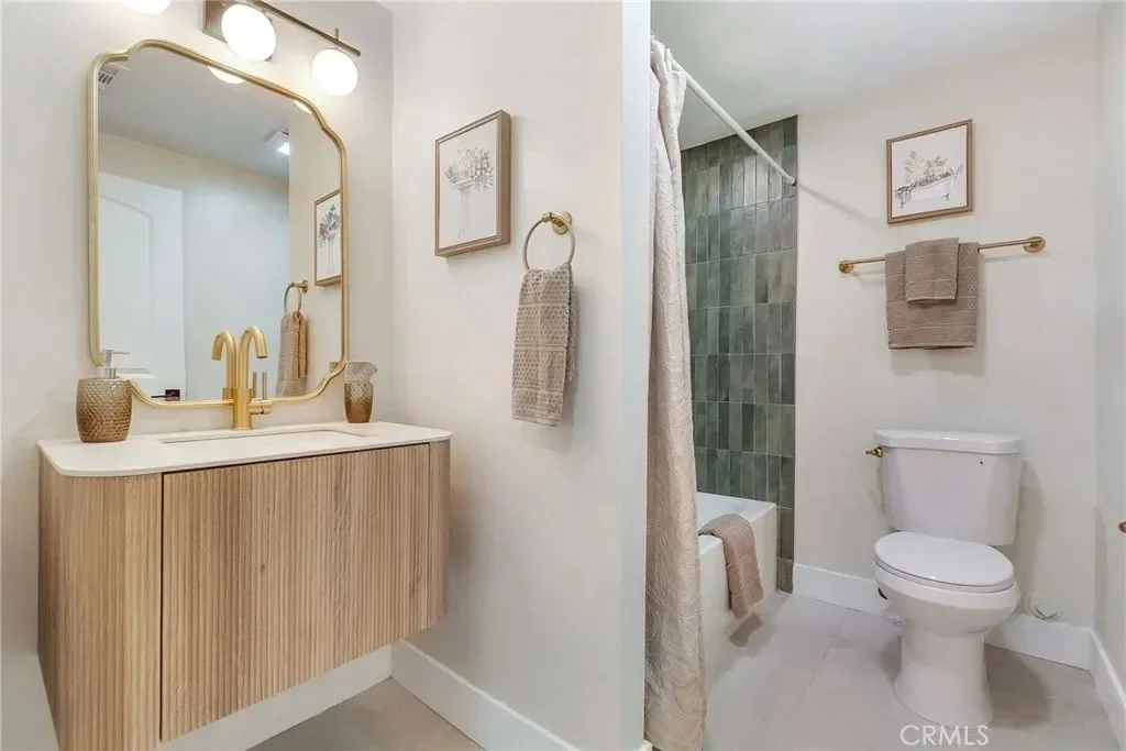 1381 Penrith, Tustin, California, United States. - Photo 38