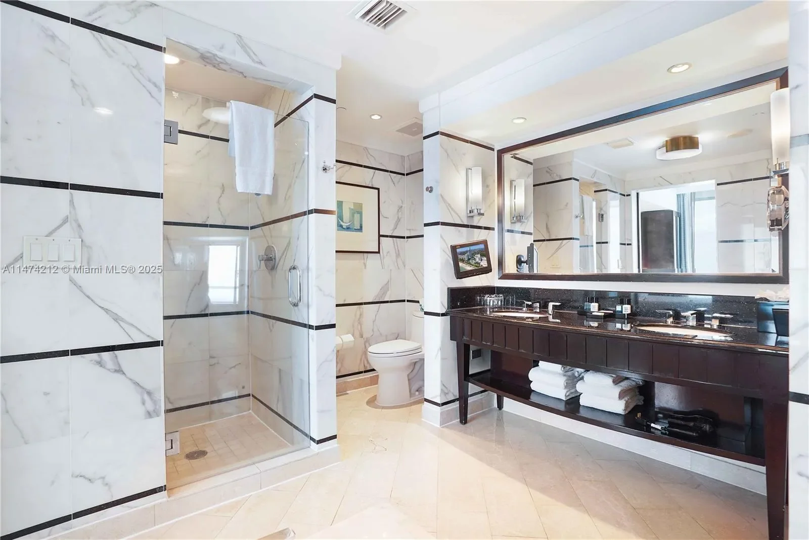 4391 Collins Ave 709, Miami Beach, Florida, United States. - Photo 23