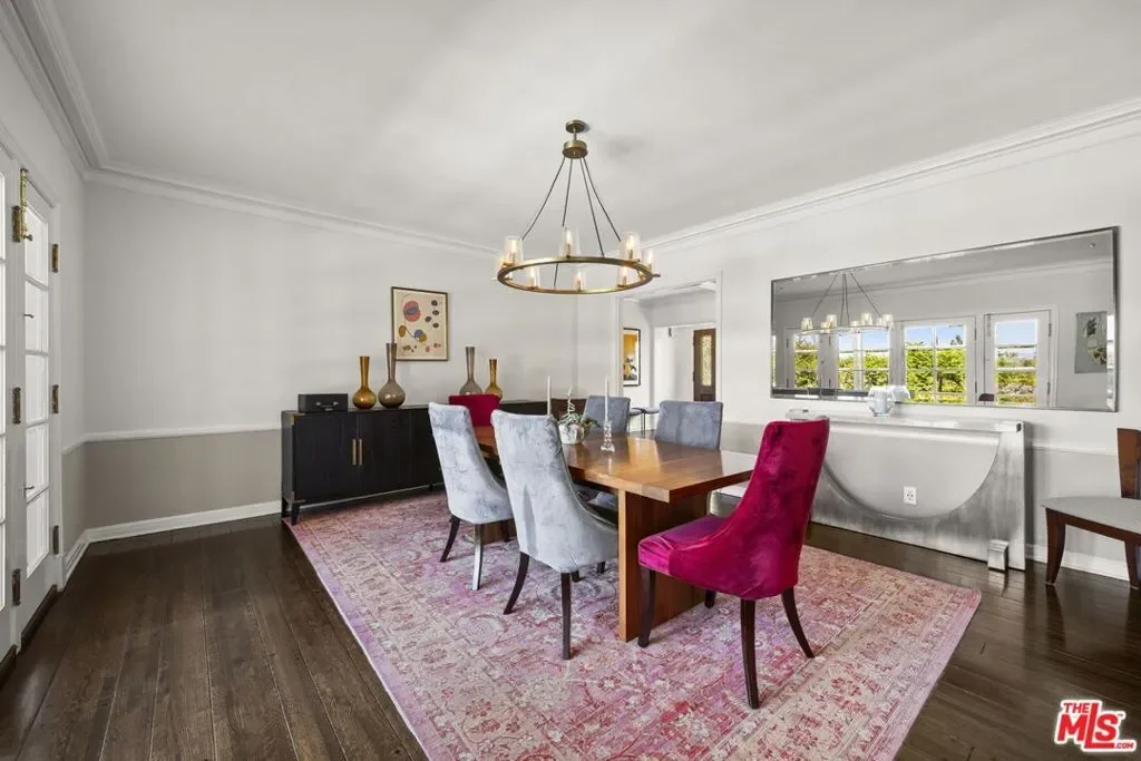 850 Birchwood Drive, Los Angeles, California, United States. - Photo 30