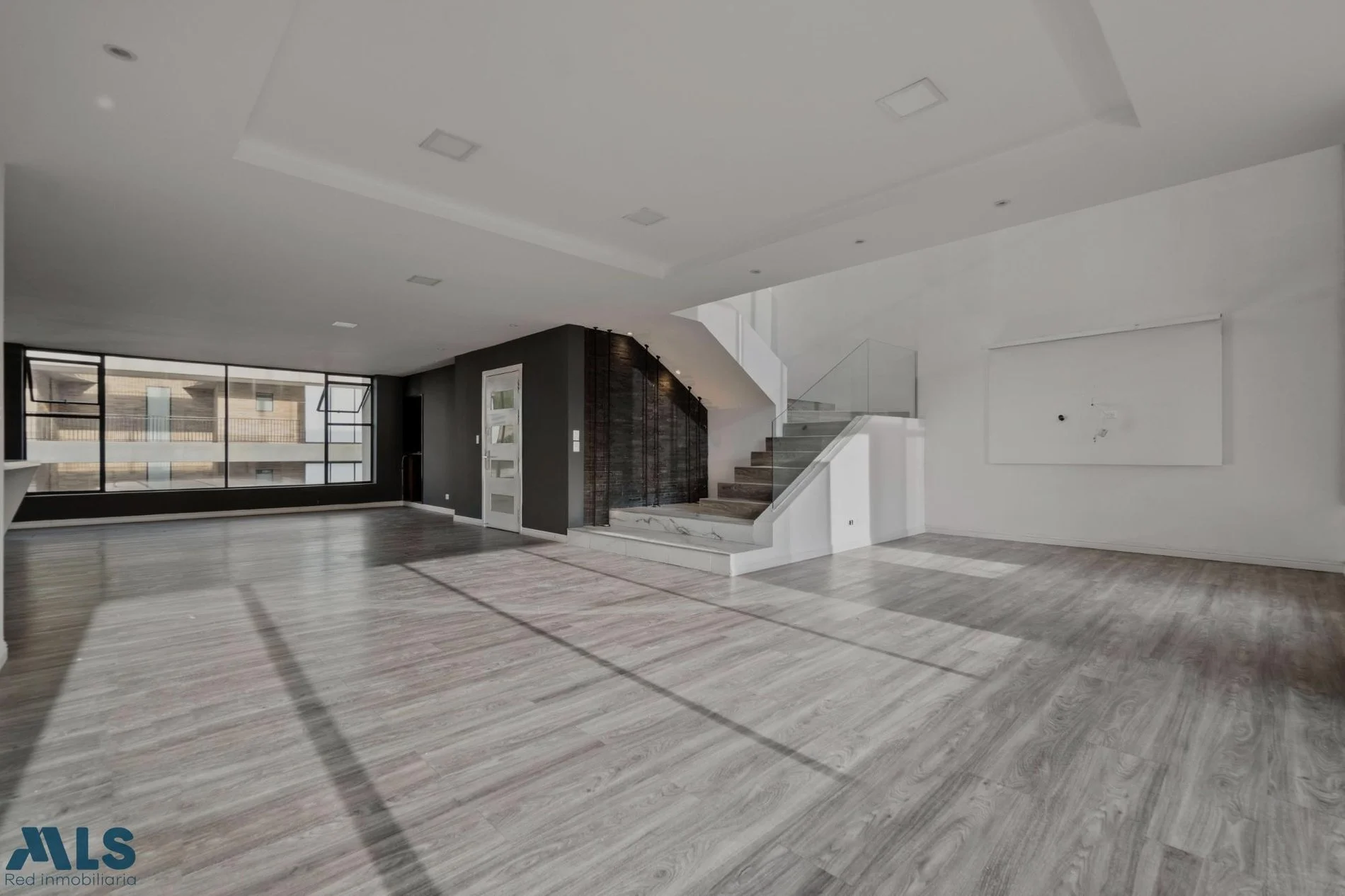 Gallery photo 1