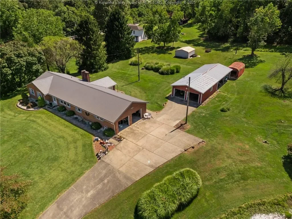 7886 Graham Station Rd., Letart, WV 25253, Letart, West Virginia, United States. - Photo 17