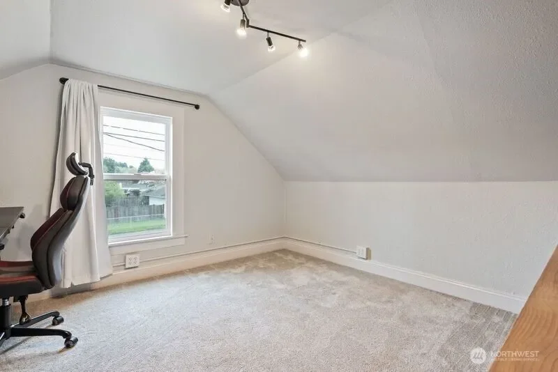 11 R Street SE, Auburn, Washington, United States. - Photo 22