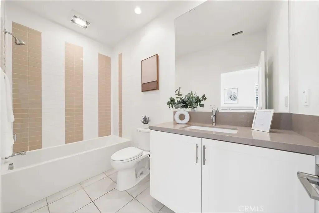 121 Tall Reed, Irvine, California, United States. - Photo 23