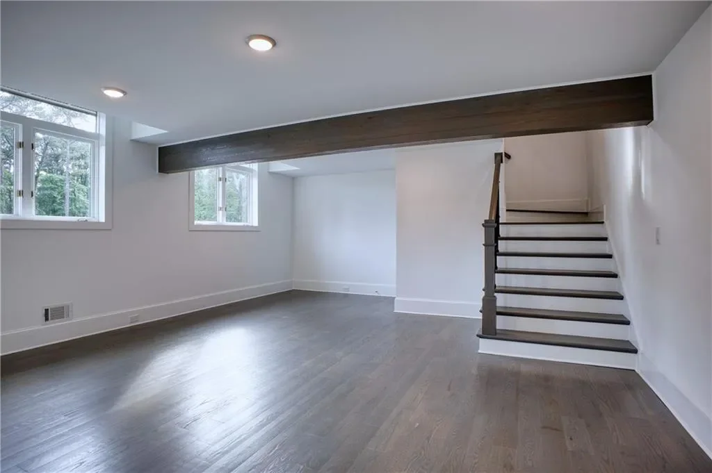 2883 W Roxboro Road NE, Atlanta, Georgia, United States. - Photo 34