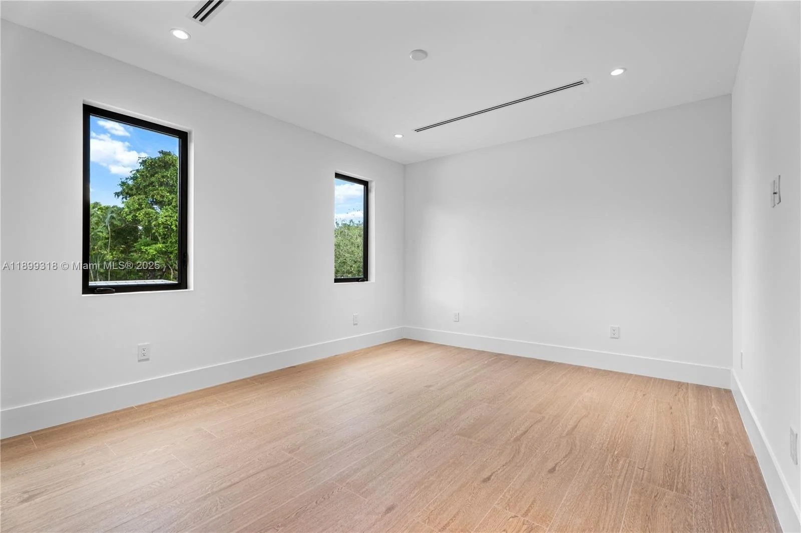 Gallery photo 7