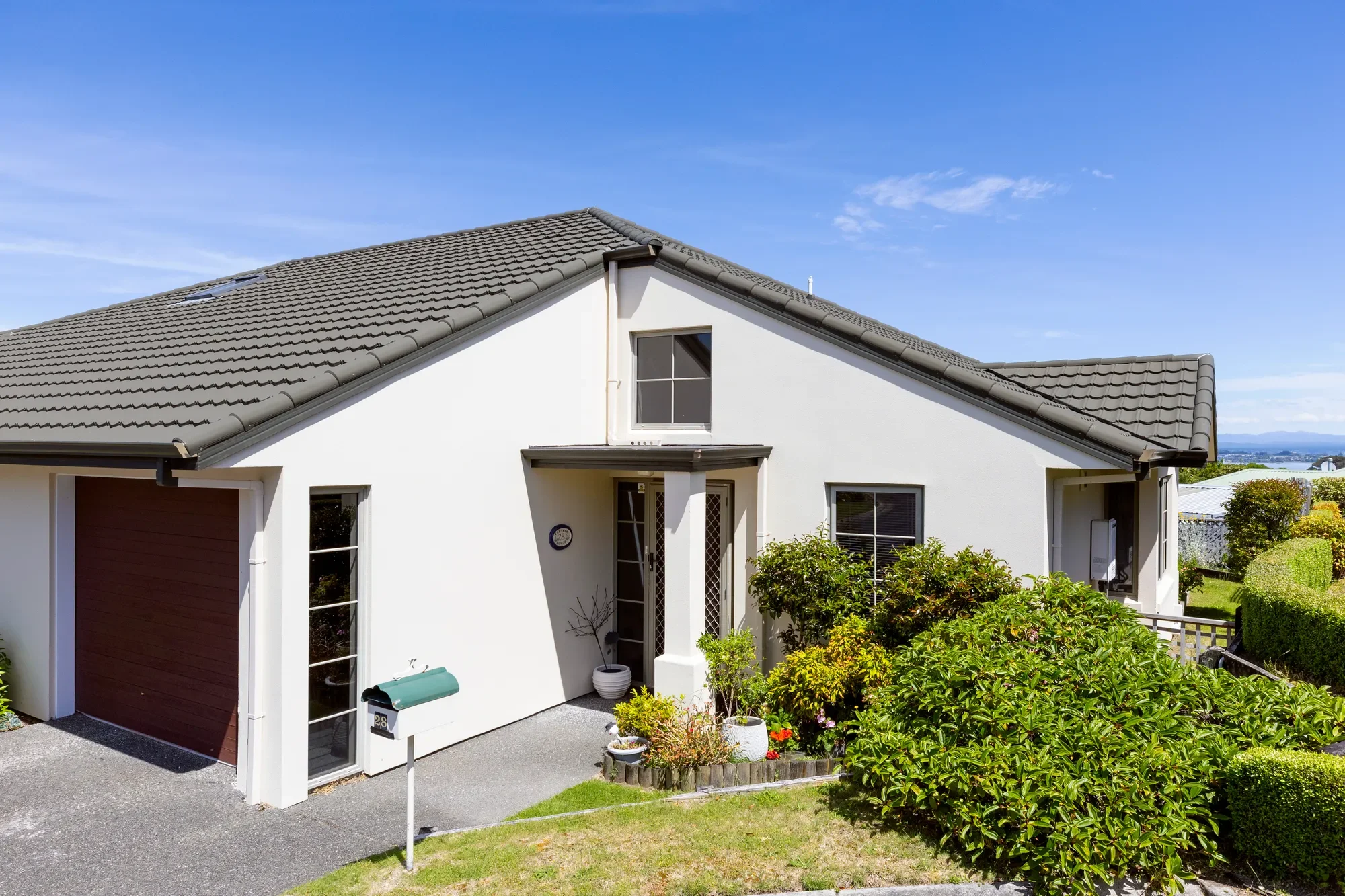 Exterior photo 2