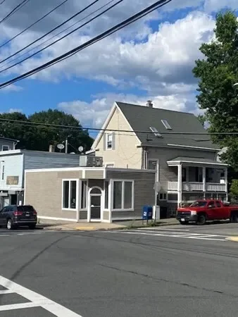 203 Burrill St Aka 2 Middlesex Ave, Swampscott, MA 01907, Swampscott, Massachusetts, United States. - Photo 7