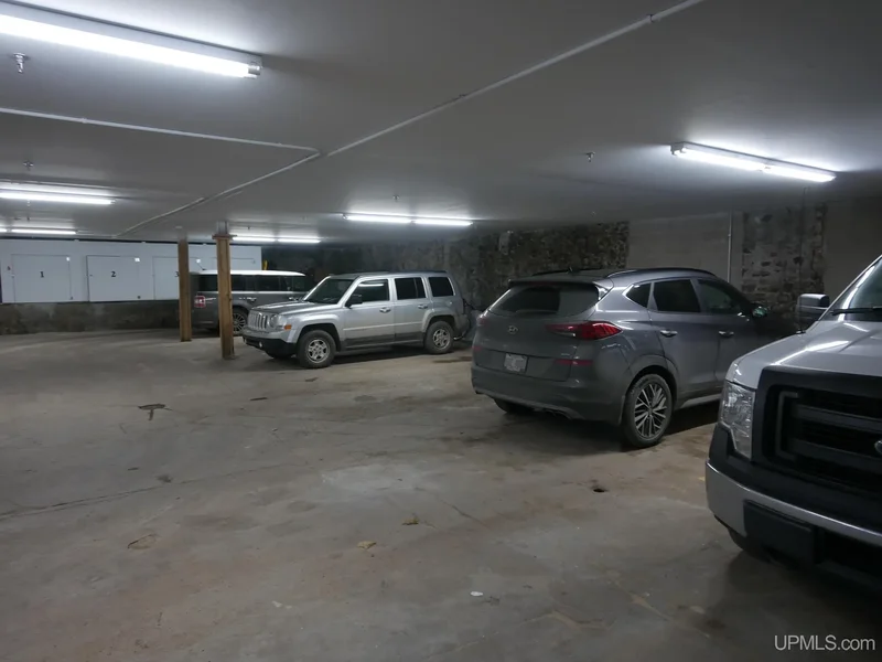 208 E Montezuma, Houghton, MI 49931, Houghton, Michigan, United States. - Photo 3