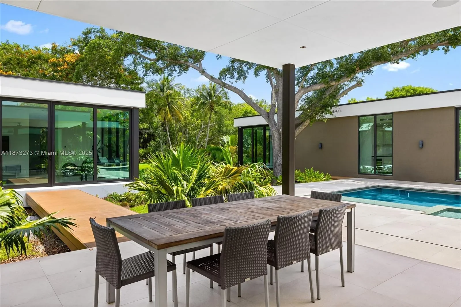 12100 SW 79th Ave, Coral Gables, Florida, United States. - Photo 43