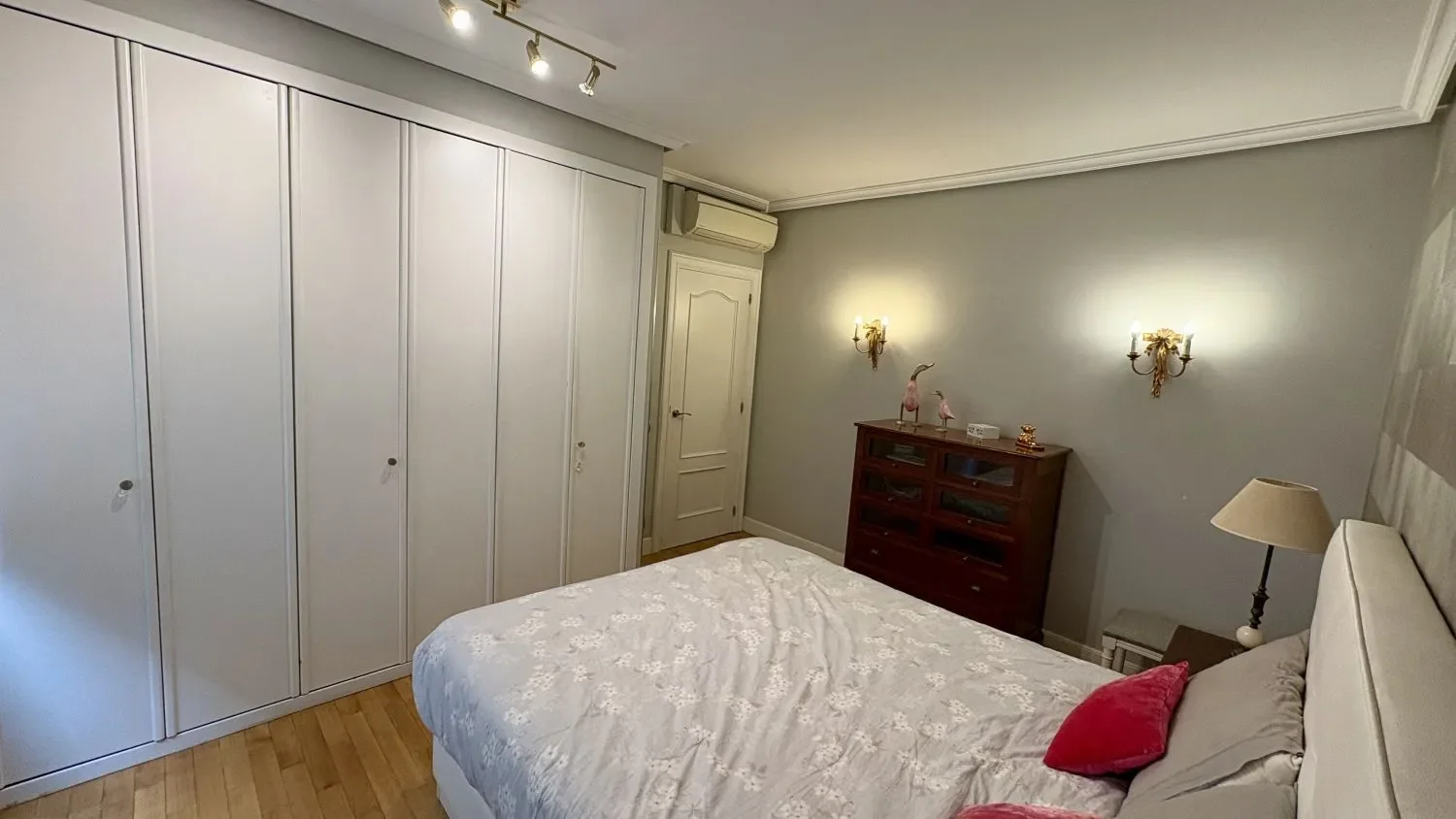 Gallery photo 11