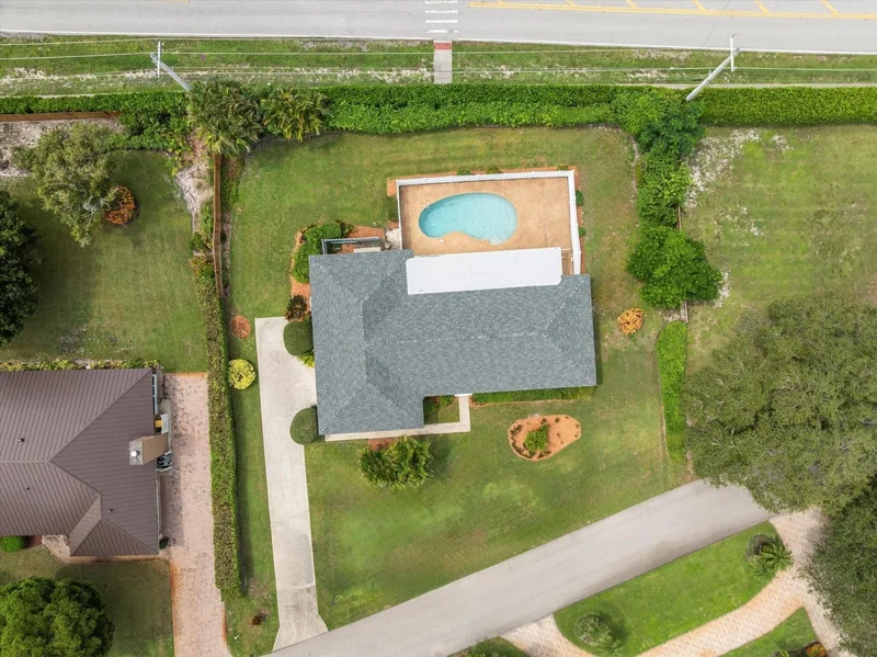 137 SE Turtle Creek Dr, Tequesta, Florida, United States. - Photo 7