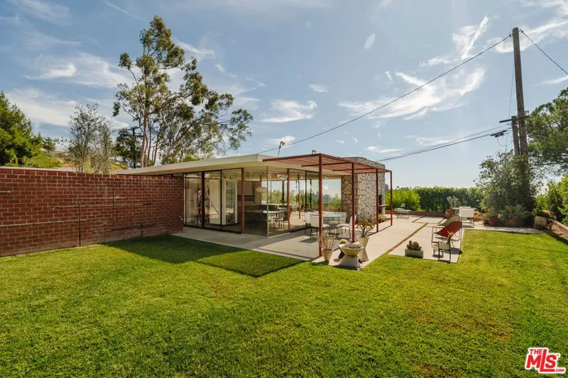 1811 Bel Air Road, Los Angeles, California, United States. - Photo 18