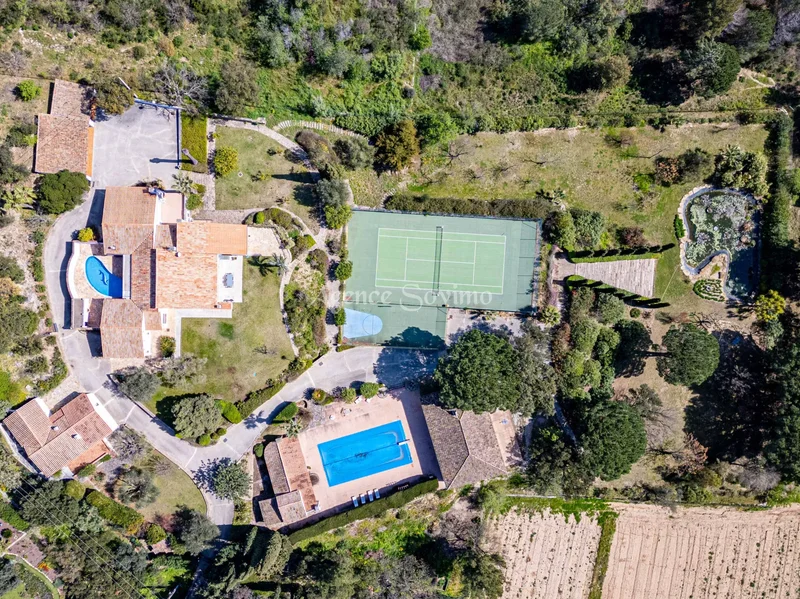 Le Plan-de-la-Tour, Provence-Alpes-Côte d'Azur, France. - Photo 29