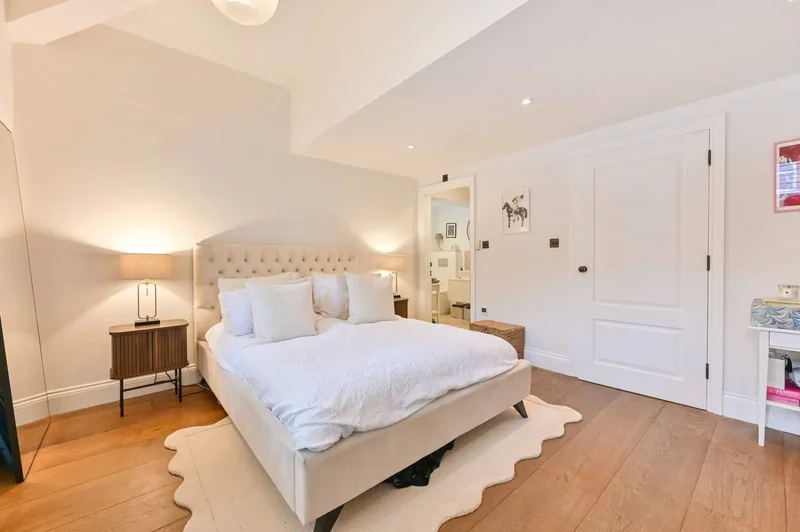 11 Ashburnham Road, Central London, London, England, United Kingdom. - Photo 18