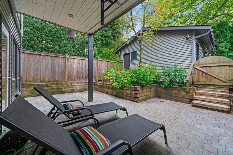 1866 W 15th Avenue, Vancouver, British Columbia, Canada. - Photo 23