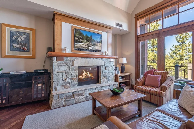 3001 Northstar Drive 305, Truckee, California, United States. - Photo 4