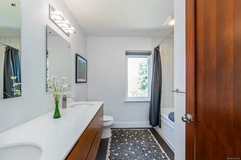 5605 Parker Ave, Saanich, British Columbia, Canada. - Photo 43