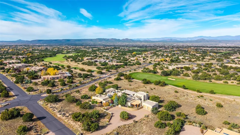 3 E Golden Eagle, Santa Fe, NM 87506, Santa Fe, New Mexico, United States. - Photo 93