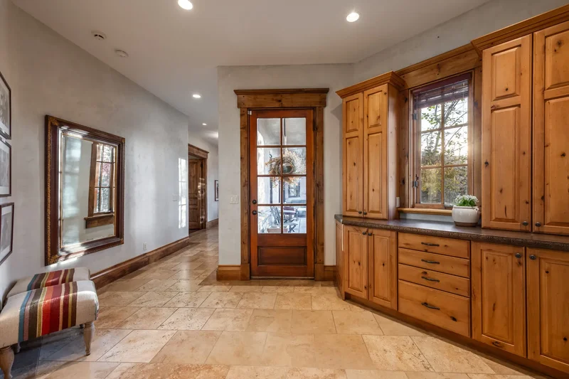 2091 S Windsor Park Circle, Bountiful, UT 84010, Bountiful, Utah, United States. - Photo 43