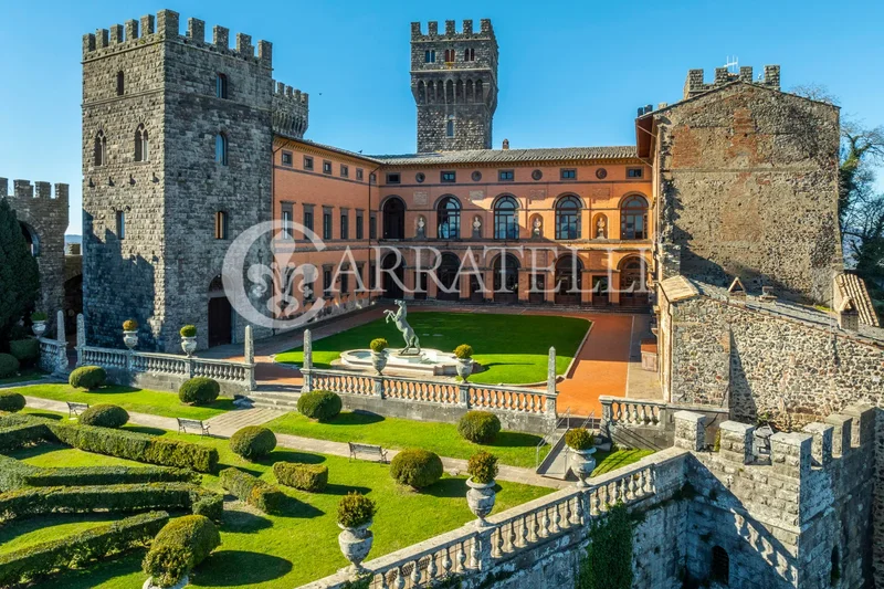 Via Giuseppe Mazzini, Viterbo, Lazio, Viterbo, Lazio, Italy. - Photo 10