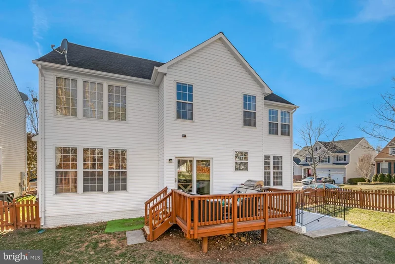 25900 Rickmansworth Lane, Chantilly, VA 20152, Chantilly, Virginia, United States. - Photo 33