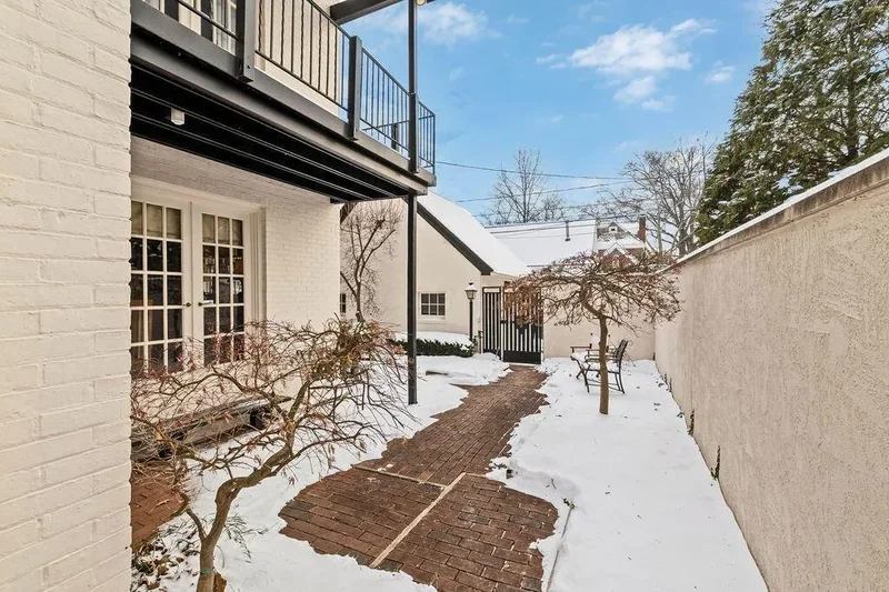 2417 Fair Avenue, Columbus, OH 43209, Columbus, Ohio, United States. - Photo 8