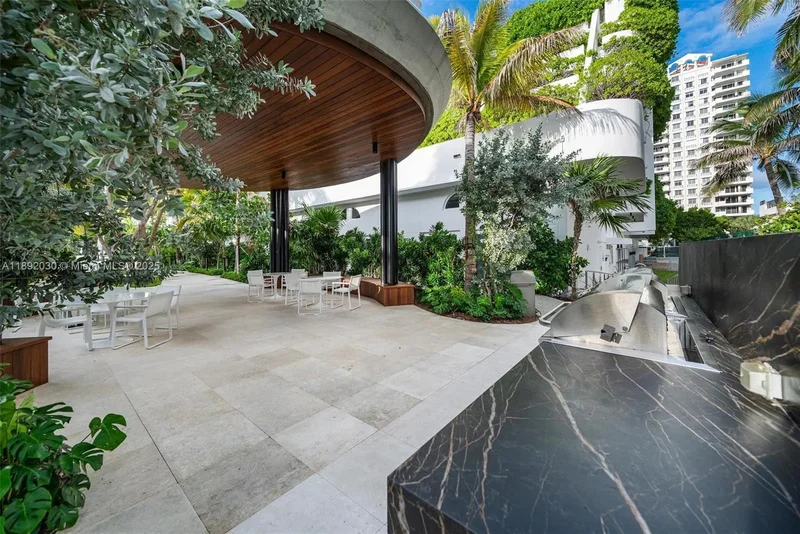 6365 Collins Ave, Miami Beach, FL 33141, Miami Beach, Florida, United States. - Photo 34